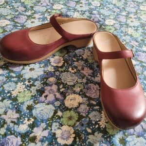 SOLD Brand new Bria dansko
